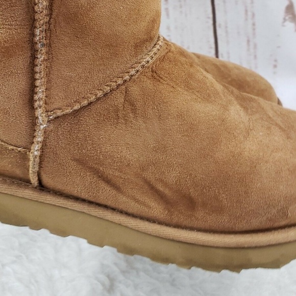 UGG Tan Winter Boots - Picture 7 of 7